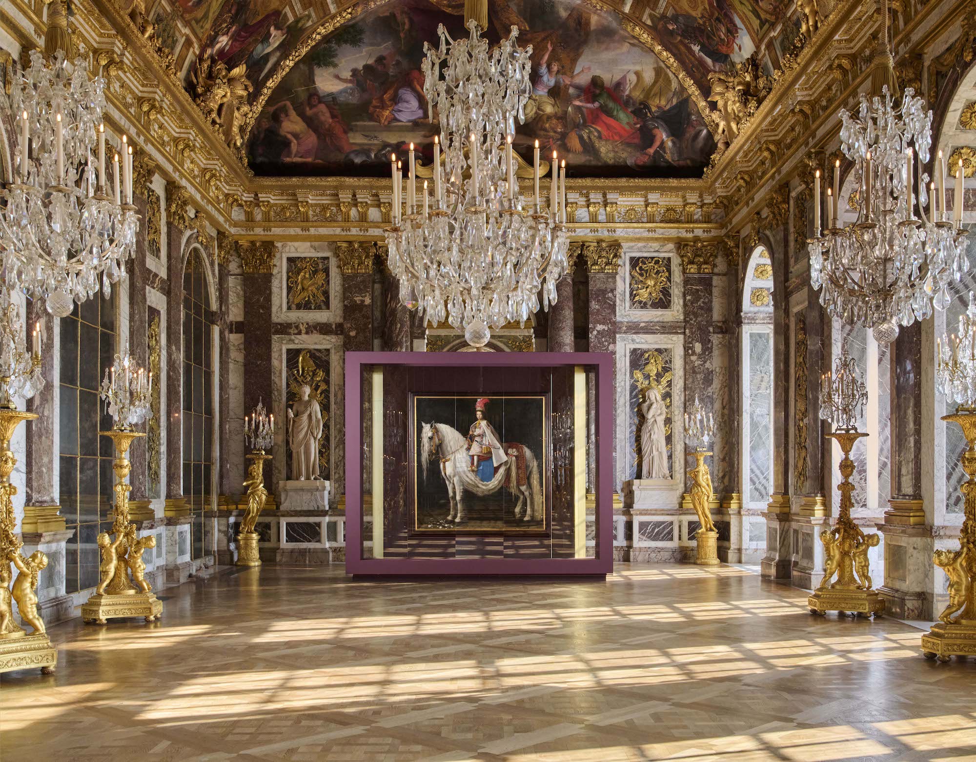 Portrait équestre de Léopold de Médicis par Justus Sustermans (National Heritage Institute, Czech Republic) exposé dans la galerie des Glaces. Photo service de presse. © Christophe Fouin