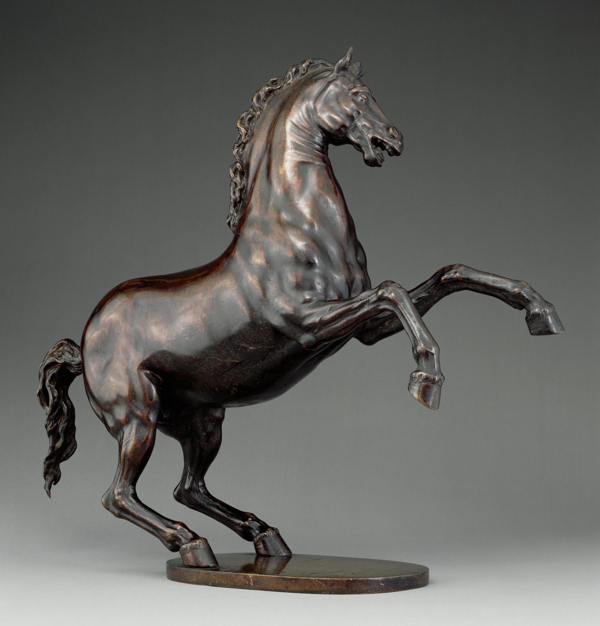 Adrien de Vries (vers 1556-1626), Cheval ruant, 1605-1610. Bronze, 49.5 x 54.6 x 17.8 cm. Los Angeles, J. Paul Getty Museum. Photo service de presse. © J. Paul Getty Museum