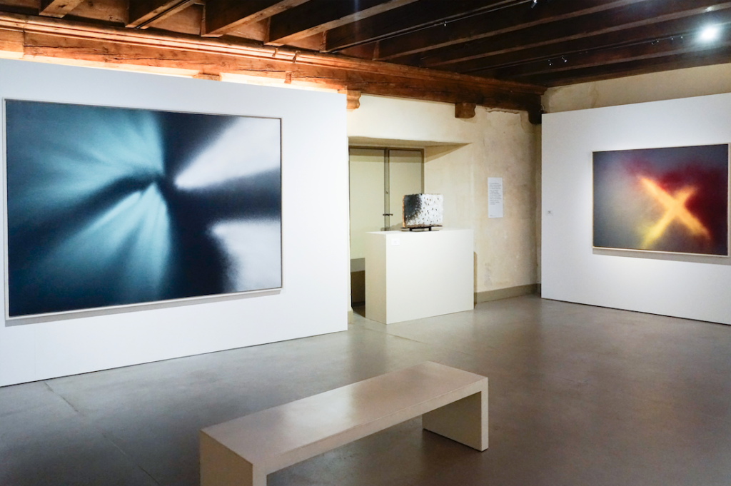 Vue de l’exposition « Hans Hartung. Une liberté salutaire ». Photo service de presse. © Fondation Hartung Bergman © Adagp, Paris, 2024