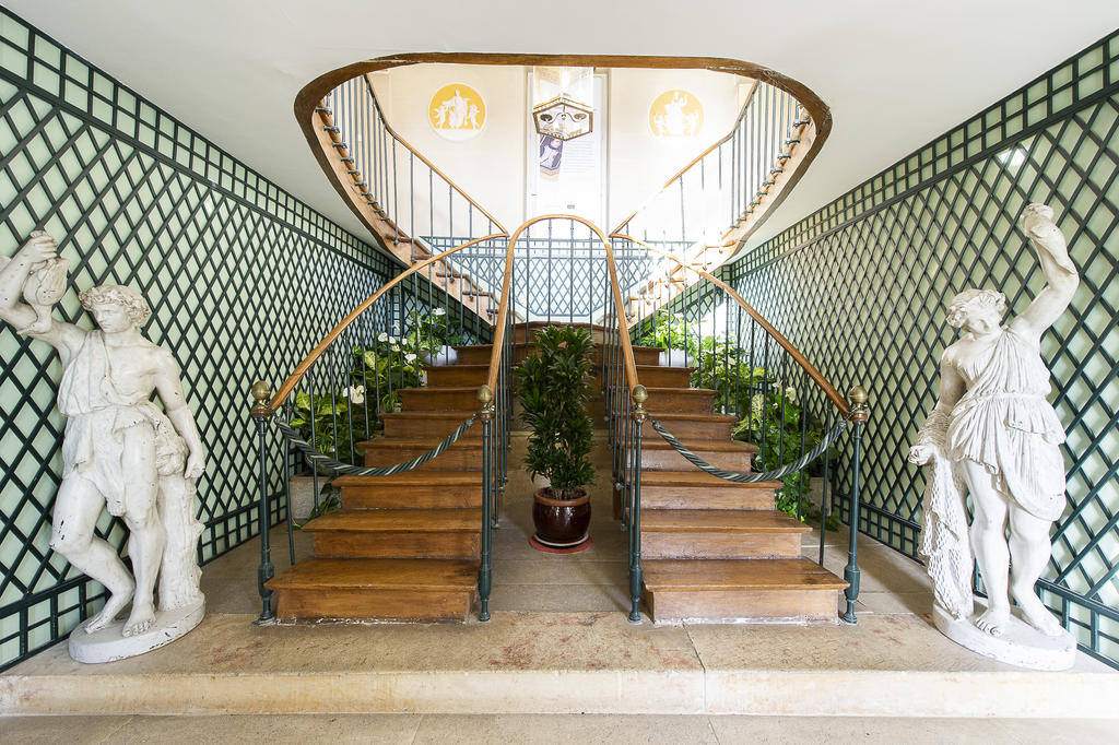 Grand escalier de la Maison de Chateaubriand.