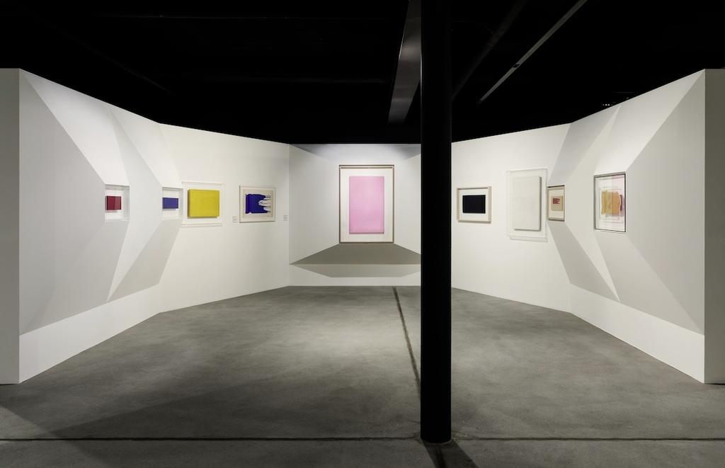 Vue de l’exposition « Yves Klein et Arman. Le Vide et Le Plein », Lugano, Collezione Giancarlo e Danna Olgiati.