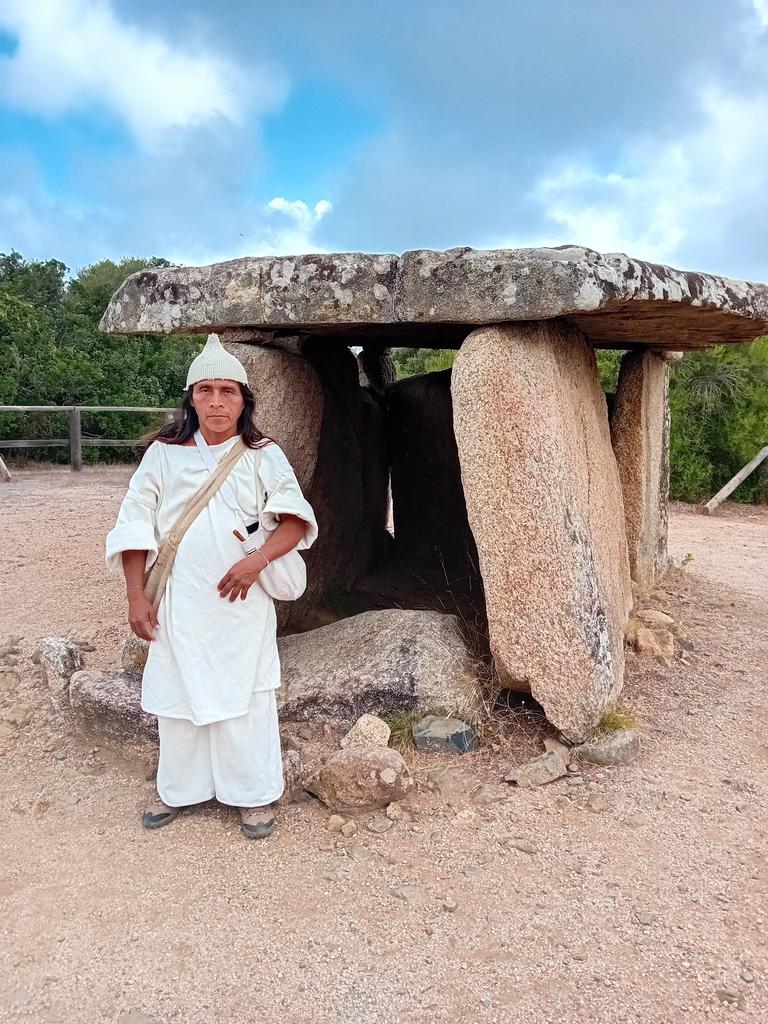 Dolmen de Fontanaccia, mamo Jose Pinto Dingula. 