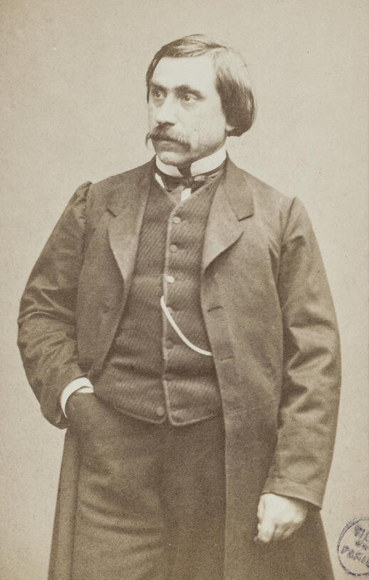 Carjat & Cie, Portrait de Théophile Silvestre (1823-1876), littérateur et critique d’art, 1860-1890. Tirage sur papier albuminé, 9,3 × 5,5 cm. Paris, musée Carnavalet – Histoire de Paris. 