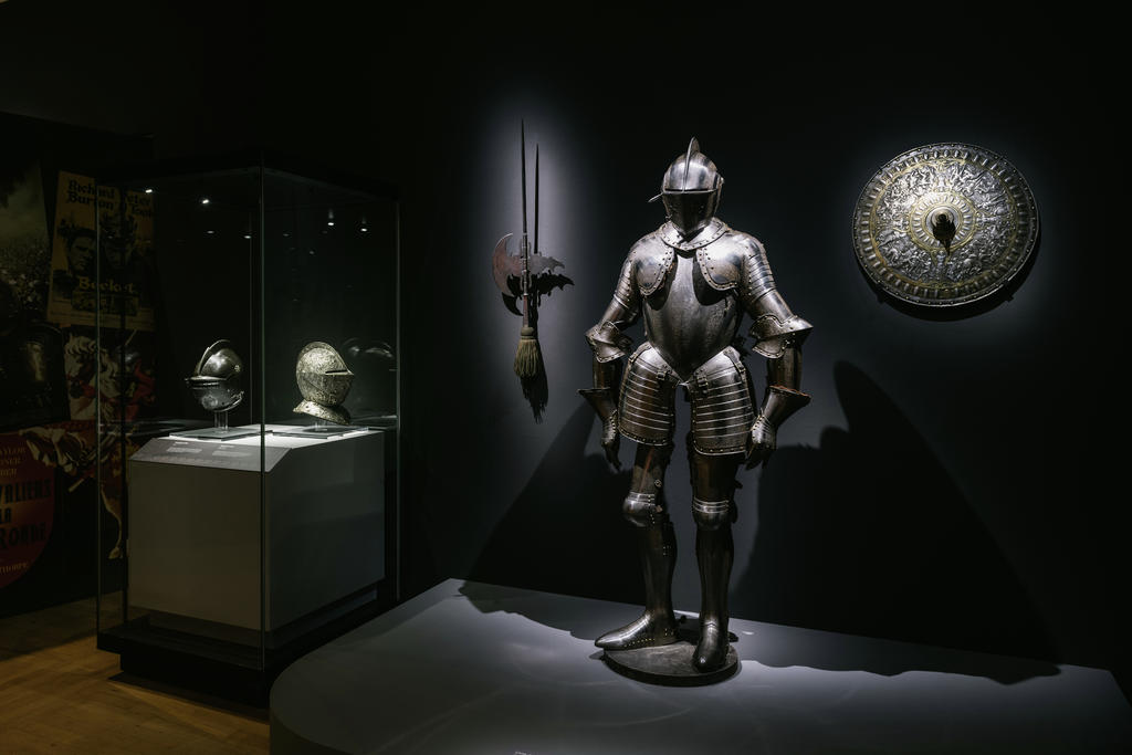 Vue de l'exposition « Chevaliers », château des ducs de Bretagne.