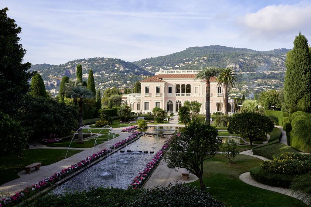 La villa Ephrussi de Rothschild vue depuis le jardin.