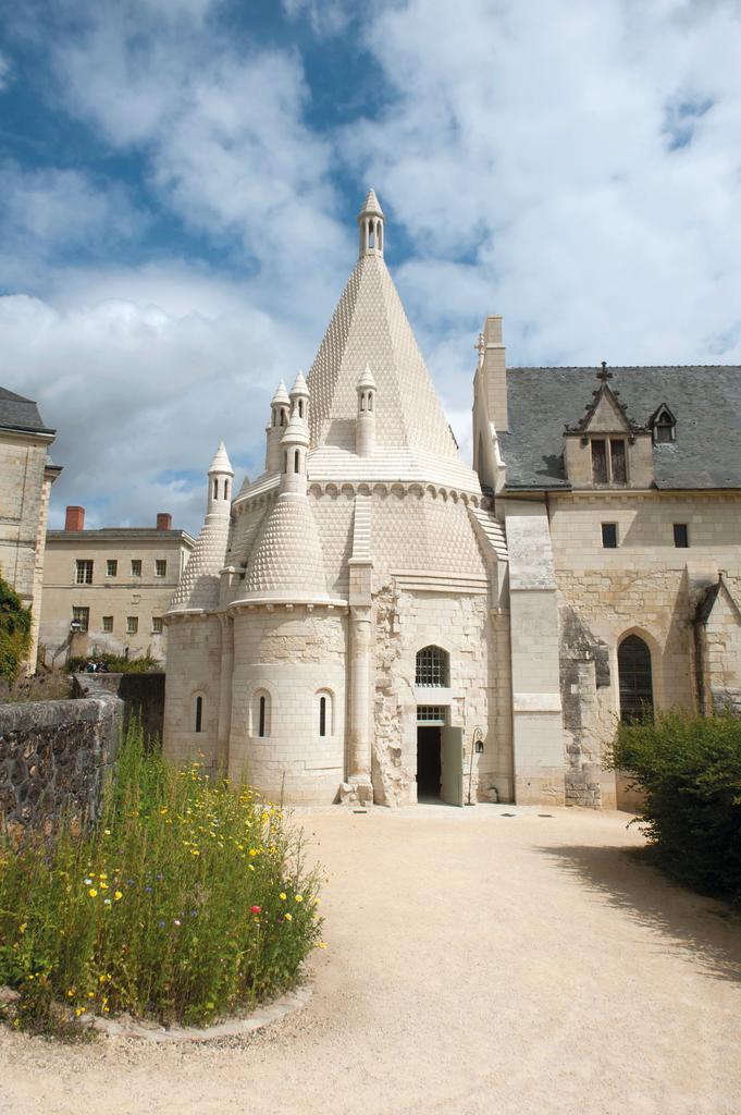 Avec l’église abbatiale, les cuisines sont les vestiges les plus manifestes de la période médiévale.