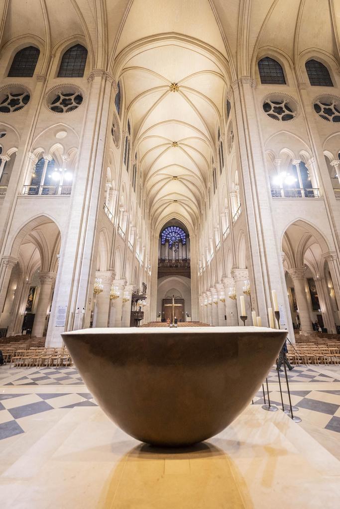 Vue intérieure de la cathédrale après restauration. 