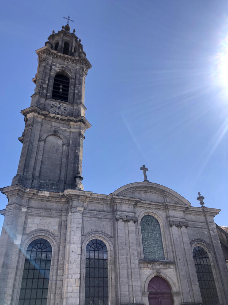 Vue de l’église Saint-Martin, l’église paroissiale des Diderot. 