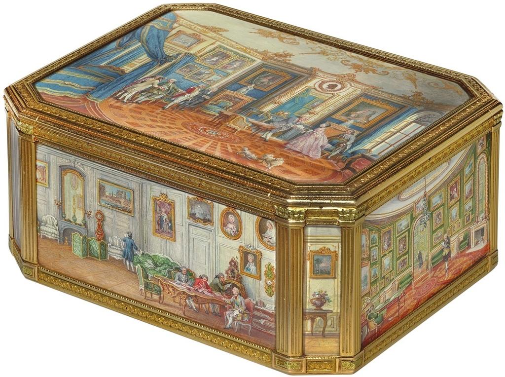 Louis Roucel (orfèvre) et Louis-Nicolas Van Blarenberghe (peintre en miniatures), Tabatière du duc de Choiseul, Paris, 1770-1771. Or de deux couleurs et miniatures à la gouache sur vélin montées en cage, 8 x 6 x 2,4 cm. 