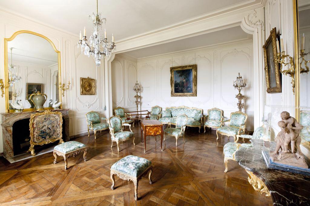 Le cabinet de Madame de Pompadour. Versailles, château de Versailles.