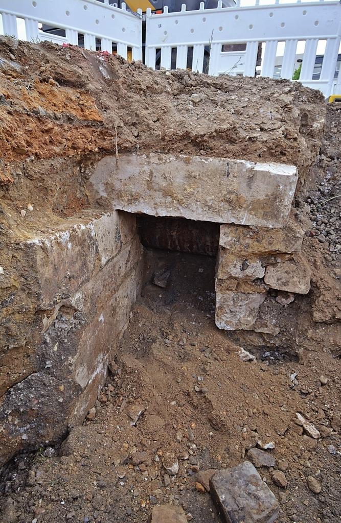 Opération 2021, section d’un conduit, probablement parmi les plus récents, de l’aqueduc de Carville.