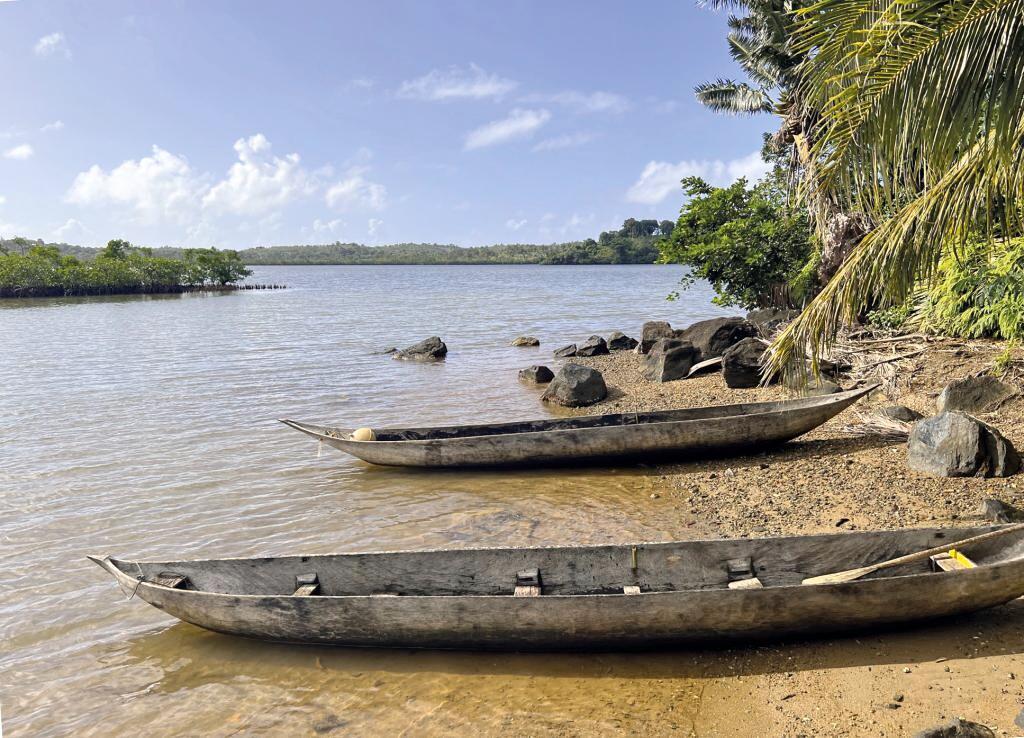 Vue de l’intérieur de la baie d’Ambodifotatra, île Sainte-Marie.