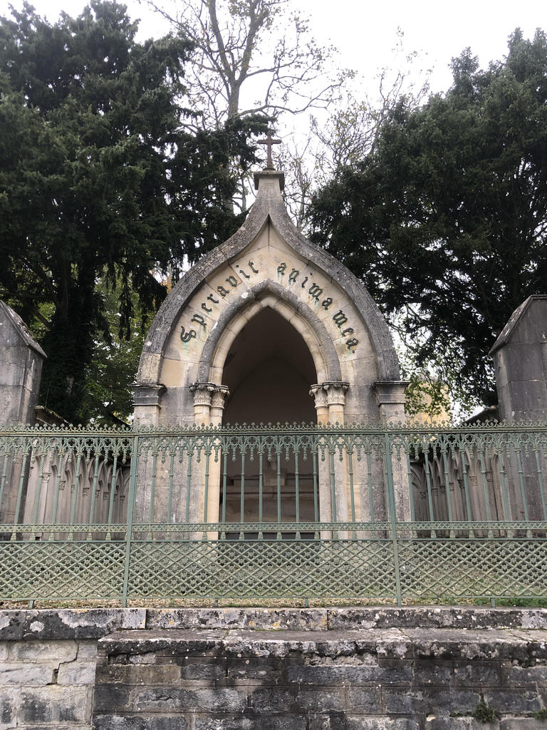 La tombe d’Alphonse de Lamartine (1790-1869) au cimetière de Saint-Point.