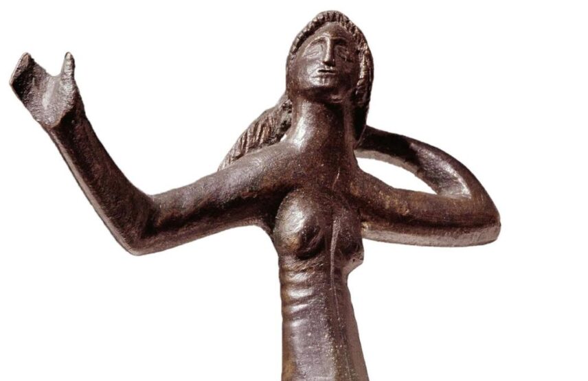 Danseuse de Neuvy (détail). Ier siècle. Orléans, musée archéologique de l’Orléanais.