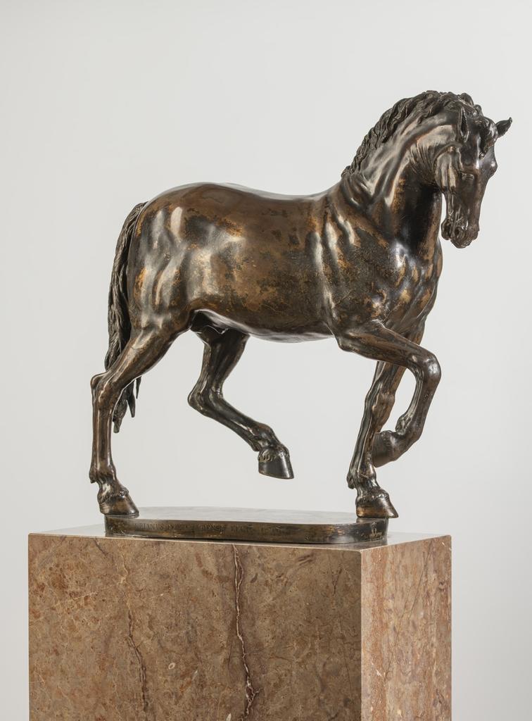 Adriaen de Vries (vers 1556-1626), Cheval à l’amble, 1610. Bronze, H. 53,3 cm. Prague, Národní galerie Praha.