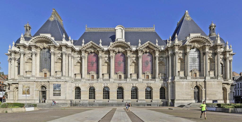 La façade du palais des Beaux-Arts de Lille.