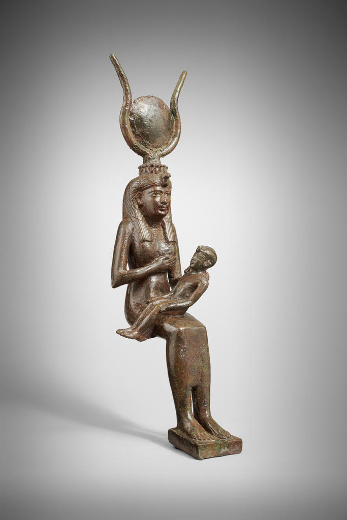 Statuette d’Isis allaitant Horus. Bronze, Égypte, VIIe-Ier siècle avant notre ère. FGA-ARCH-EG-0128.