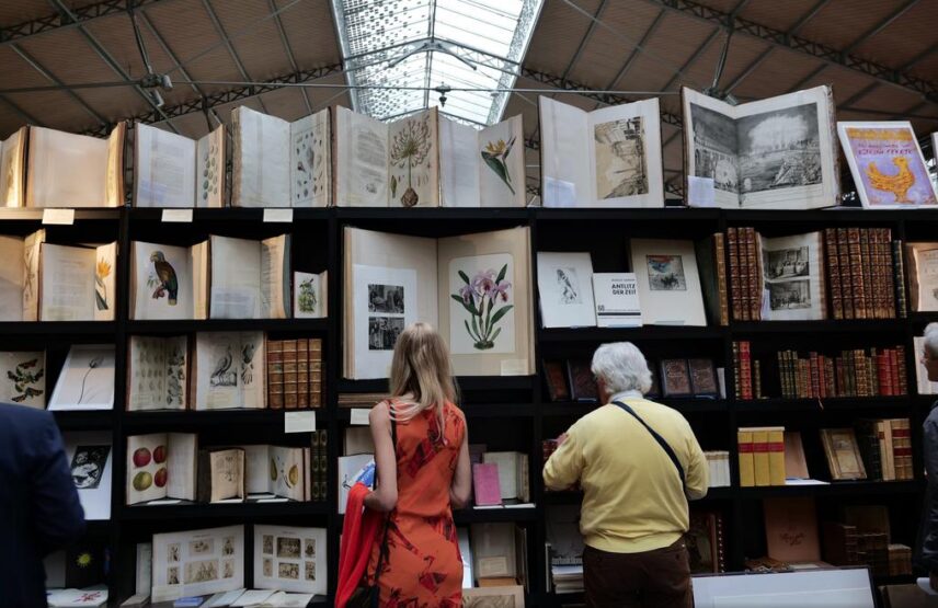 Le stand Kühn Rare Books & Art.