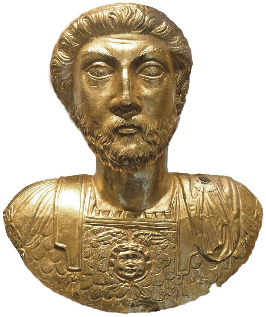 Buste en or d'Avenches qui représenterait Tétricus Ier.