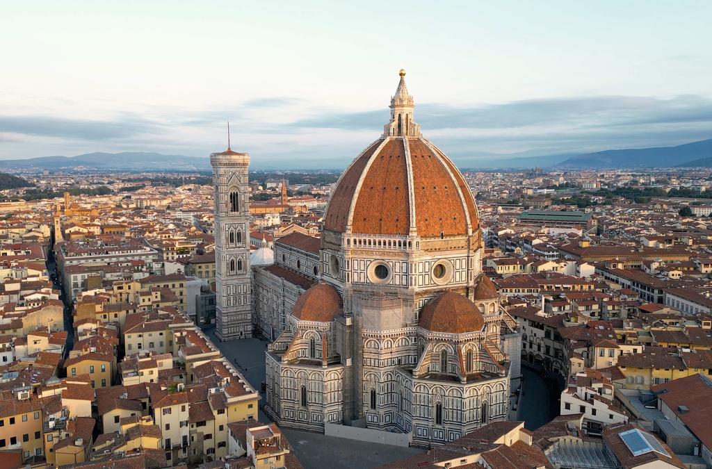 Le Duomo de Florence flanqué du campanile.