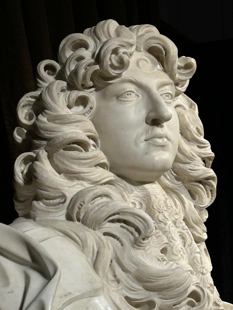 Détail du buste de Louis XIV par le Bernin.