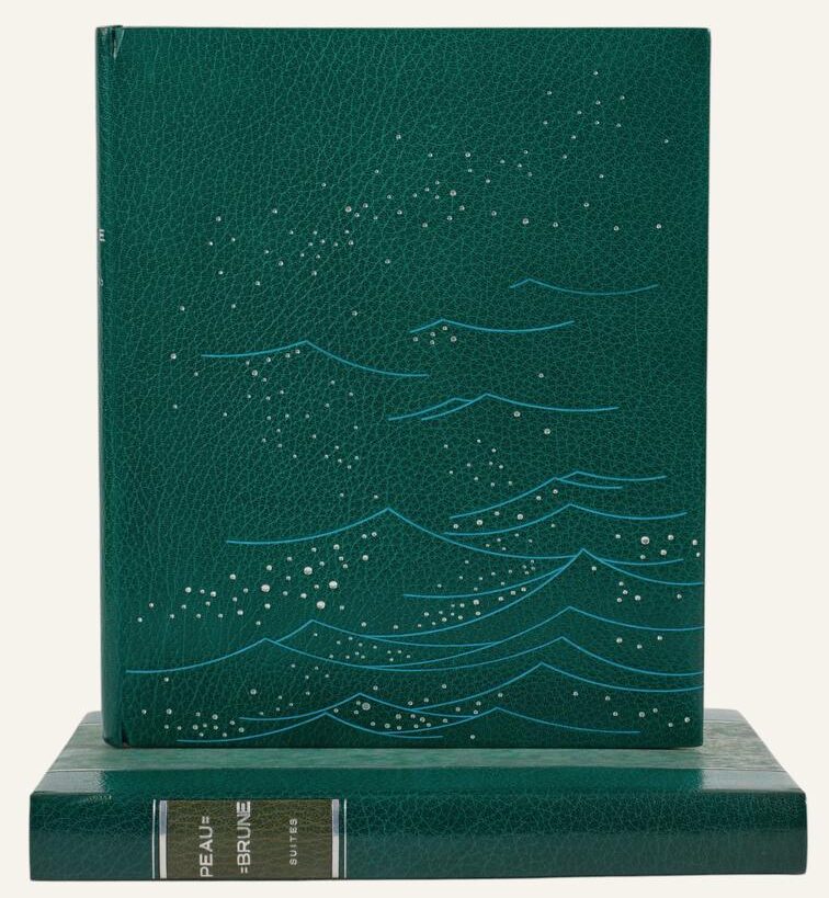 Peau-Brune. De Saint-Nazaire à La Ciotat, François-Louis Schmied (1931), relié par Louise Marot-Rodde, estimé entre 2 500 et 3 000 €. Adjugé 19 240 € (lot 215). Vente Libert et Associés du 15 mai 2025. Expert : Emmanuel de Broglie.