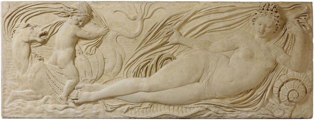 Relief provenant du soubassement de la fontaine des Innocents, après restauration (nymphe et petit génie monté sur un cheval marin). 74 x 195 cm. Paris, musée du Louvre.