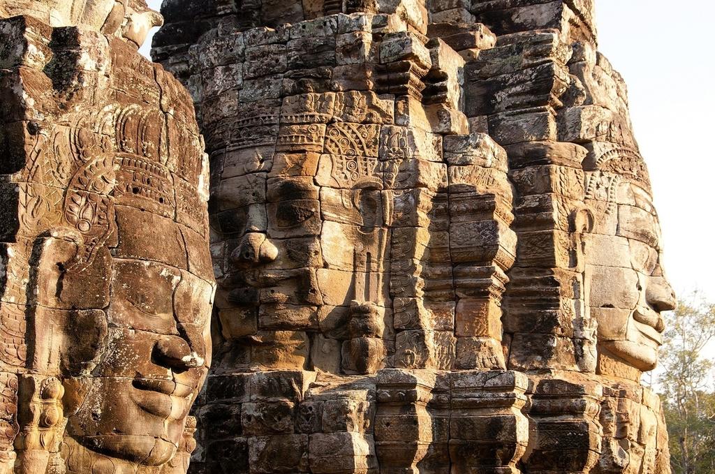 Bayon. Tour à visages de la Porte de la Victoire. Cambodge, Angkor.
