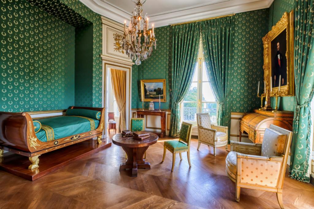 La chambre Neuilly fait partie du parcours du château de Sceaux – musée départemental, inauguré en 2020. 