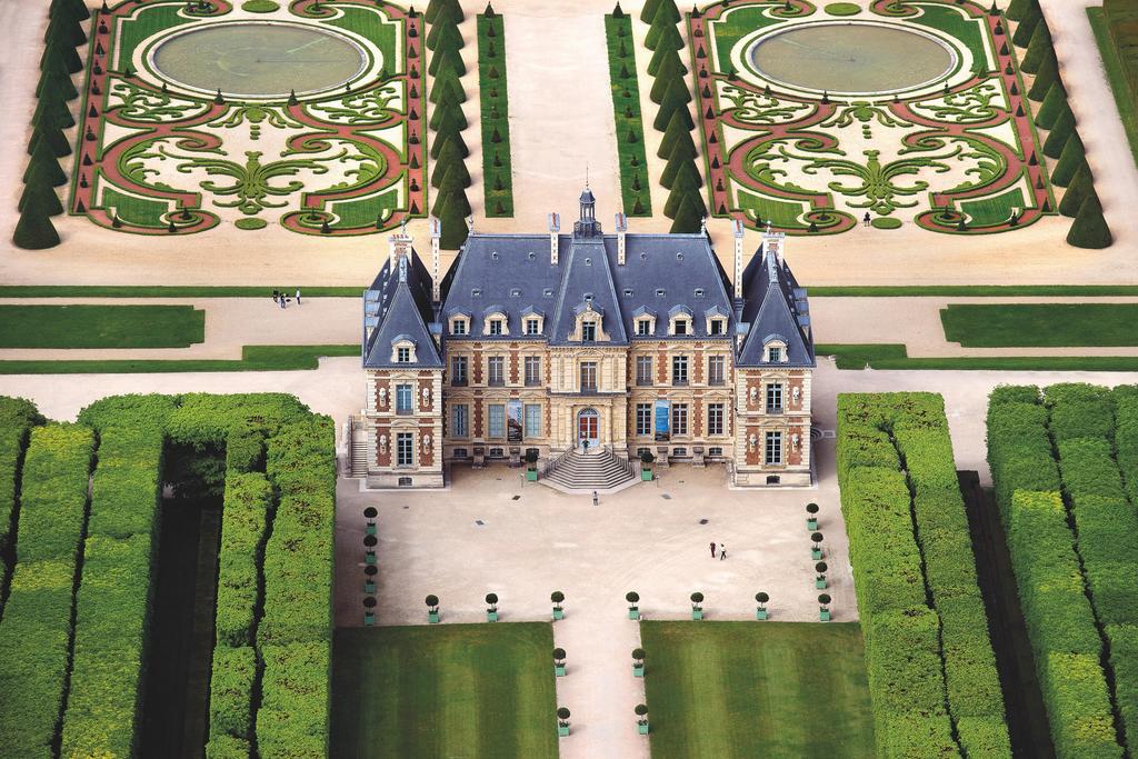 Le château de Sceaux – musée départemental s’apprête à recevoir sa nouvelle directrice, Jehanne Lazaj.