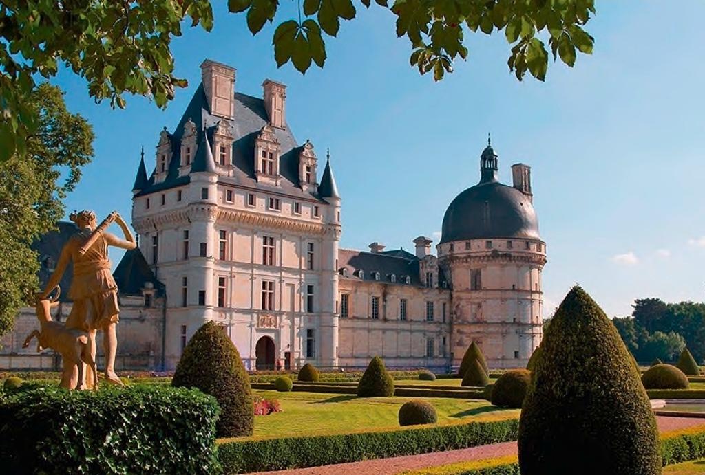 Vue extérieure du château de Valençay.