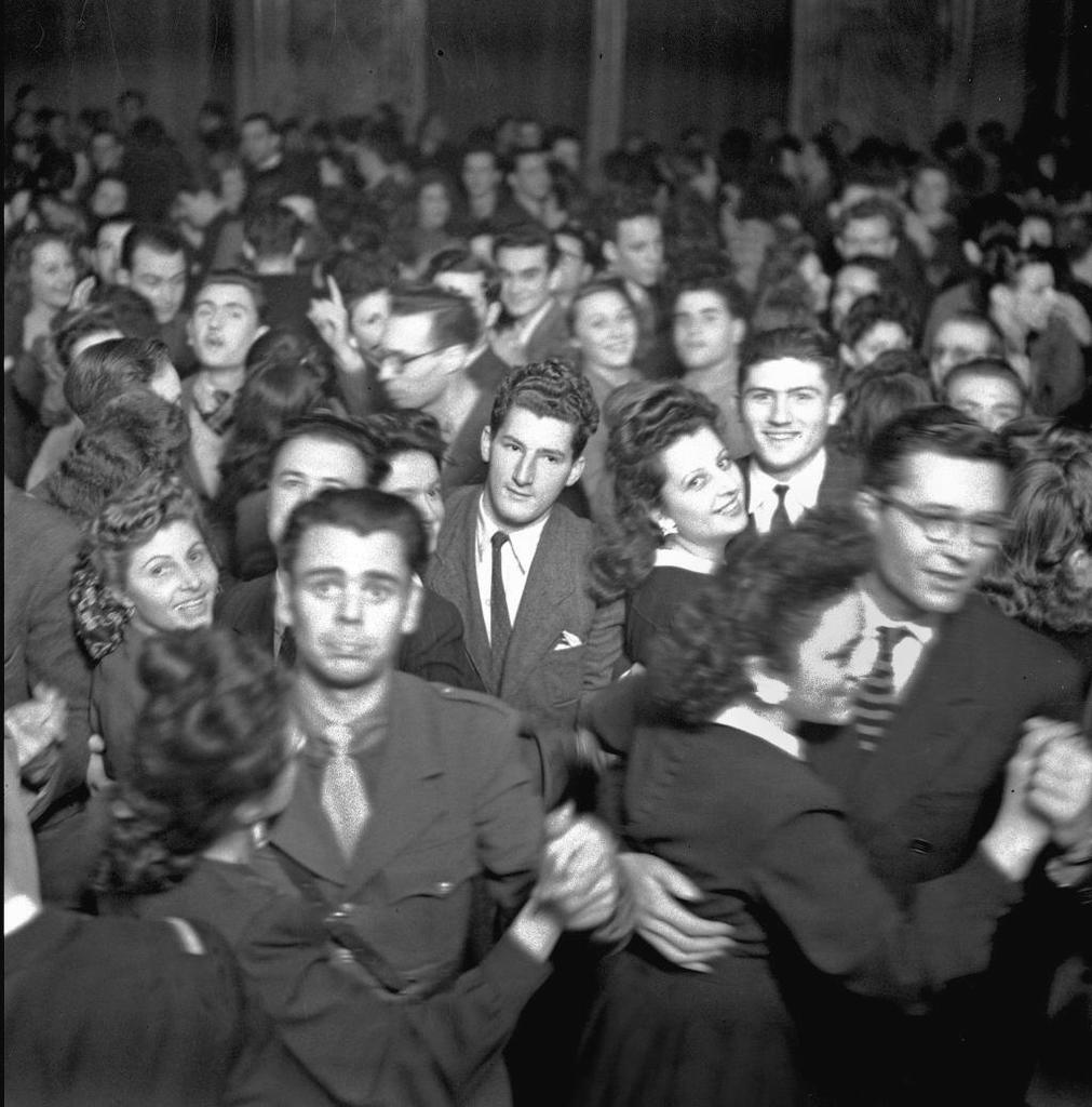 Un bal à Aix en 1939.