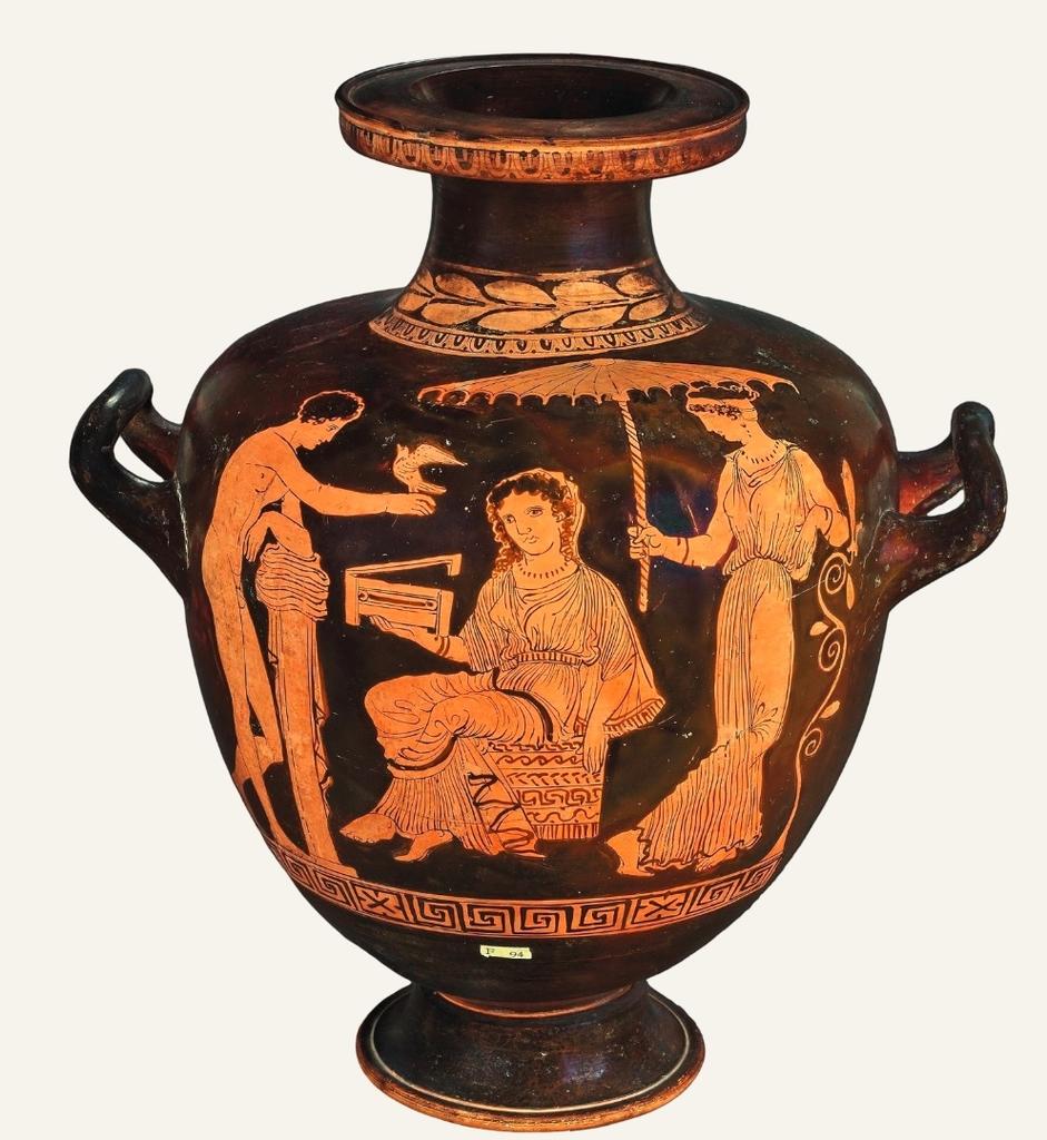 Peintre de Tarporley (attribuée au), hydrie à figures rouges sur fond noir, vers 400-380 avant notre ère. Découverte en Grande Grèce. H. 36,80 cm. 