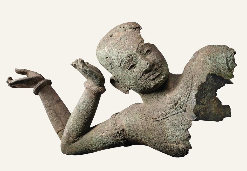 Art khmer, époque angkorienne, seconde moitié du XIᵉ siècle, ­Mebon ­occidental, Angkor, province de Siem Reap, Cambodge. Bronze, H. 123 cm. Phnom Penh, Musée national du Cambodge. 