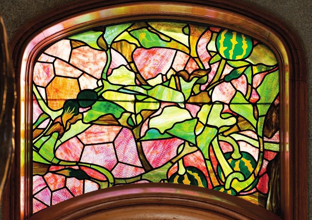 Jacques Gruber, vitrail à décor de coloquintes ornant la salle à manger (après restauration), 1901-1902.