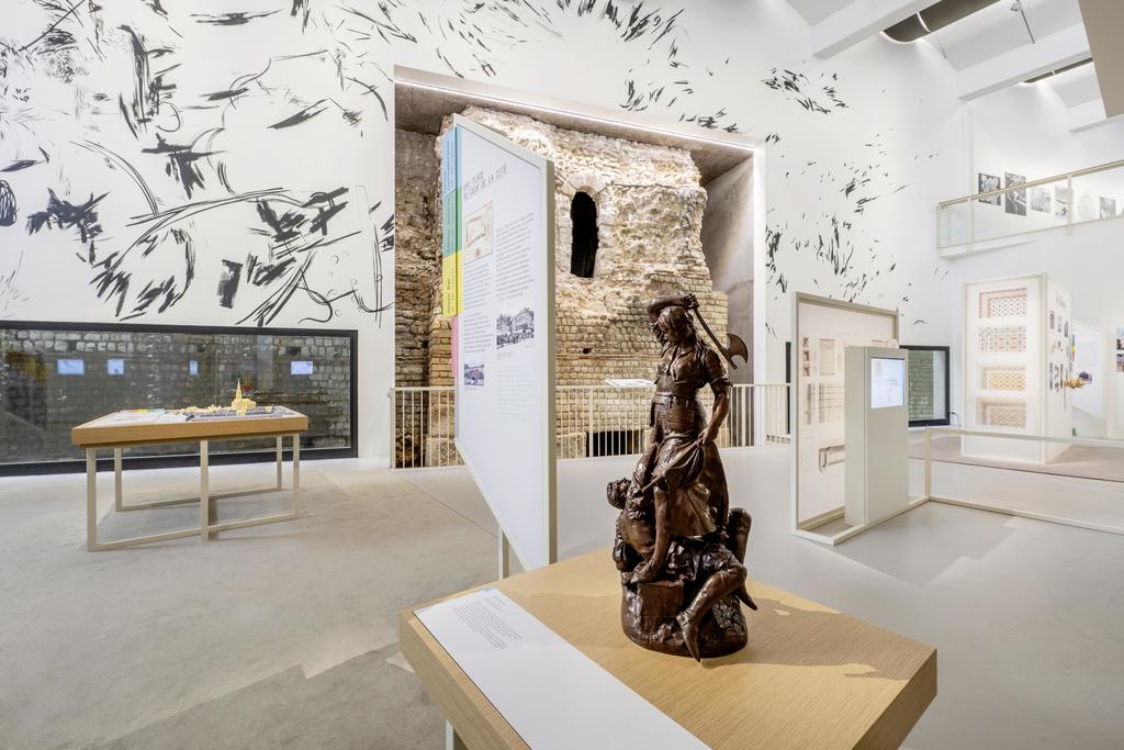 Vue intérieure du quadrilatère. 