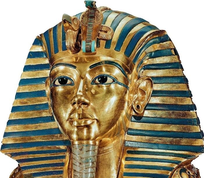 Masque en or de Toutânkhamon. H. : 54 cm. Le Caire, musée égyptien.