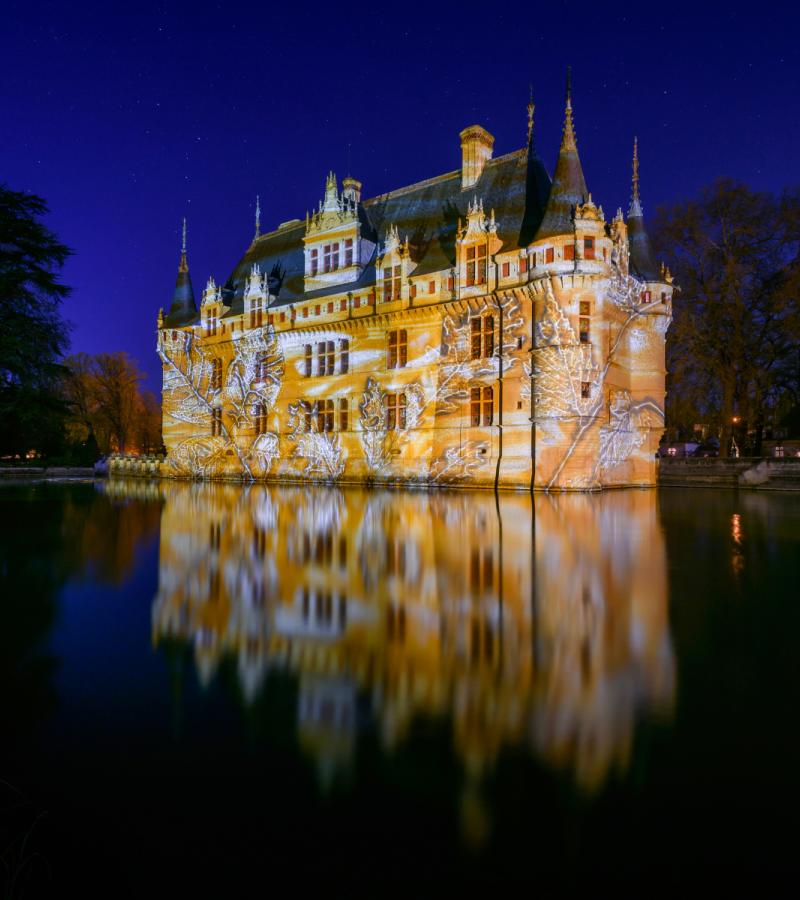 Le château d'Azay-le-Rideau pendant la « Flânerie nocturne ». 