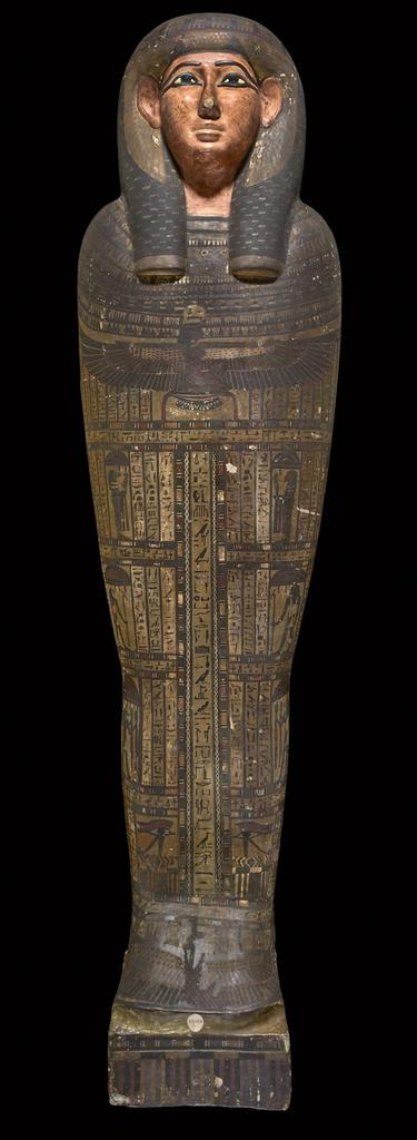 Cercueil intérieur de Nestaoudjat. XXVᵉ dynastie, vers 700-680 avant notre ère, EA 22812a.