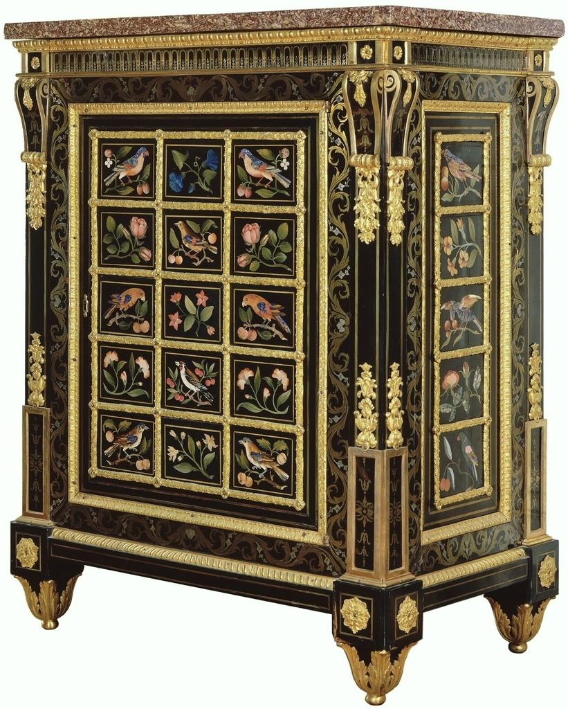 Joseph Baumhauer dit Joseph, cabinet de Louis XVI pour le musée du Louvre, vers 1770. Ébène, mosaïque de pierres dures, 102 x 77,7 x 49,3 cm. Paris, département des Objets d’art du musée du Louvre.