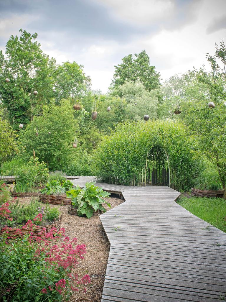 Sphère nourricière, Bordet-Chavannes, Brégeon, Laskowski_A&JHDF. 