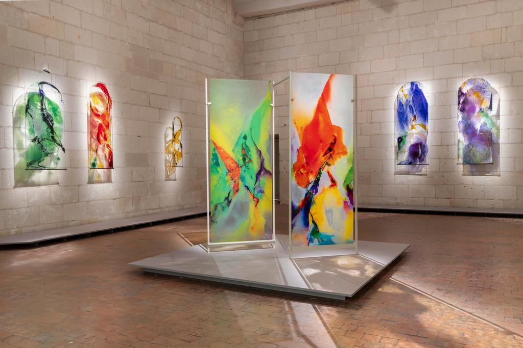 Vue de l’exposition « Kim En Joong. Couleurs de l'invisible » au château de Chambord