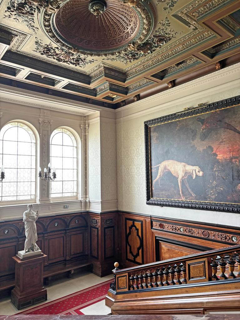 L’escalier du château de Ferrières en 2025. 