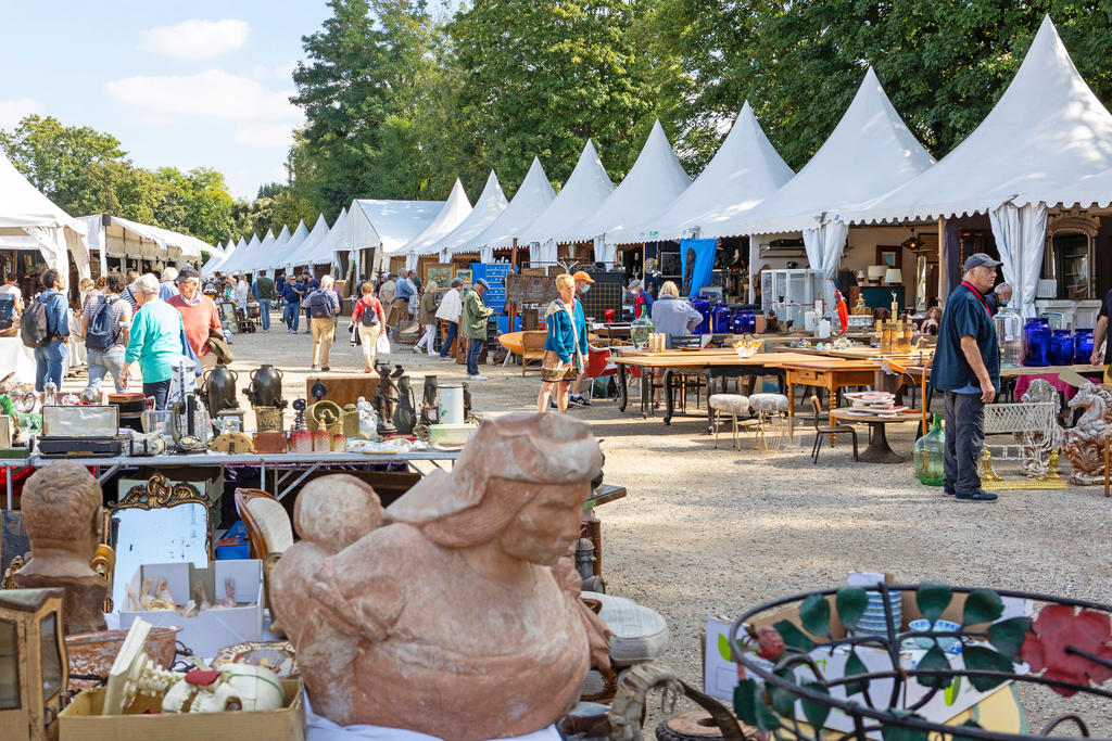 Comme chaque année, les chineurs se sont donné rendez-vous à la Foire de Chatou sur l'île des Impressionnistes.