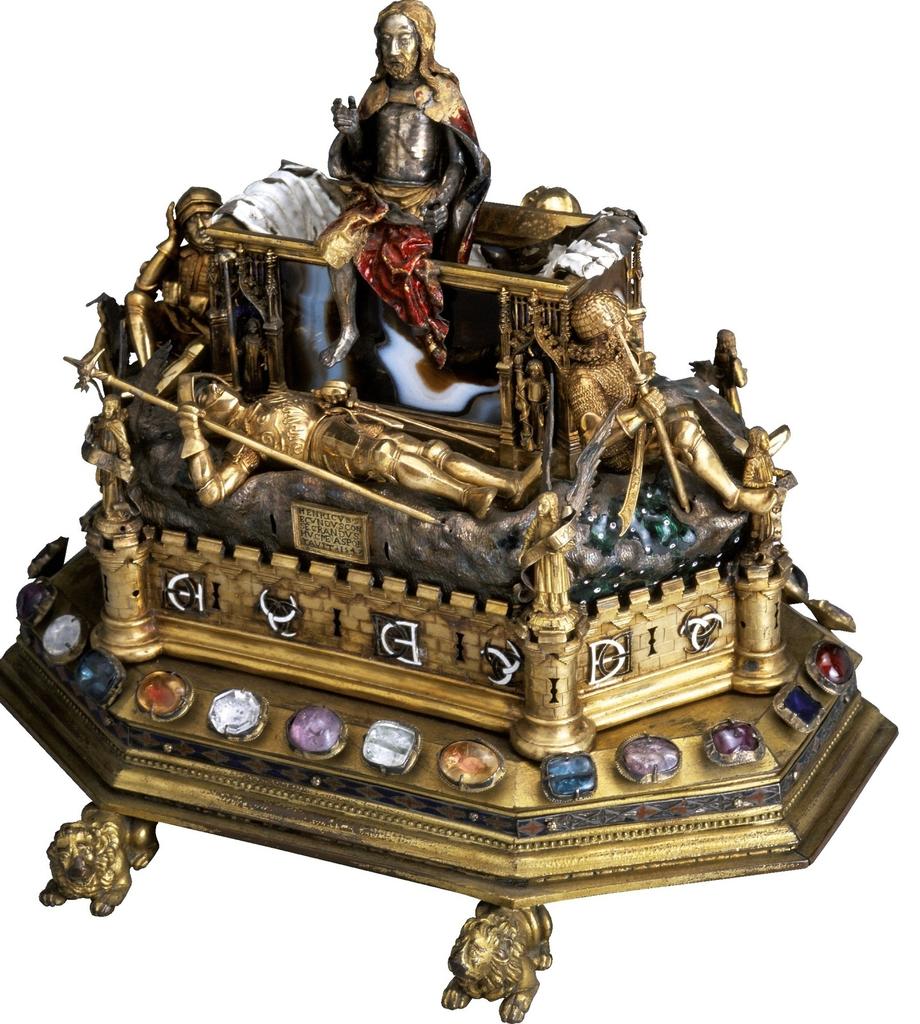 Reliquaire de la Résurrection, France, fin du XVᵉ siècle. Cuivre doré, or, améthyste, émail, argent, sardonyx et cristal de roche, 25 x 31 cm. Reims, palais du Tau.