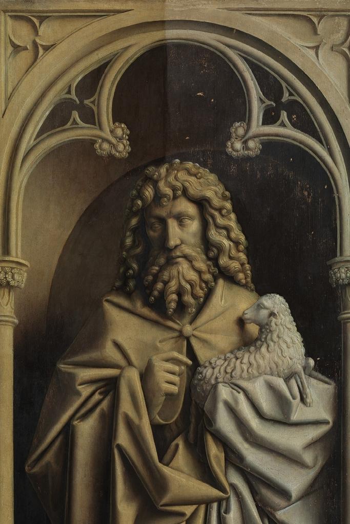 Saint Jean l'Évangéliste, peint en forme de sculpture en trompe l’œil dans des niches (registre inférieur du retable en position fermée), a retrouvé sa blancheur et sa beauté.