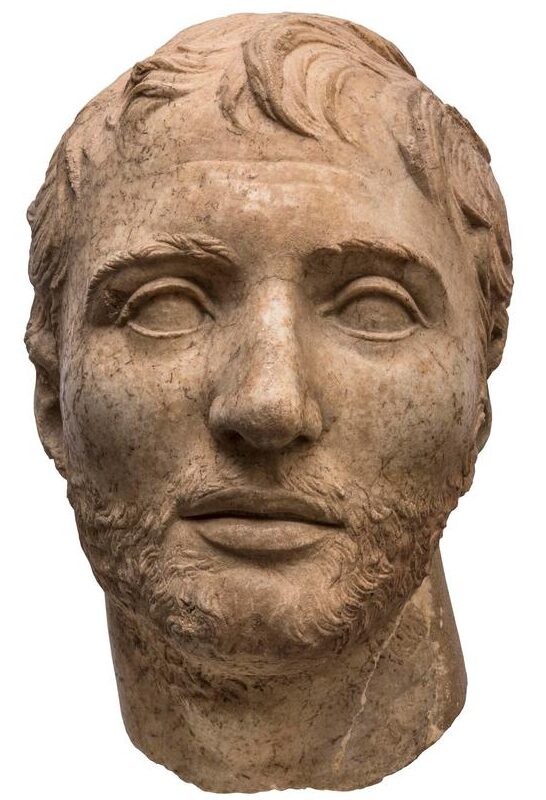 Portrait dit du « Romain mélancolique », Flamininus ?, IIe siècle avant notre ère ? Marbre deParos de la variété Chorodaki.