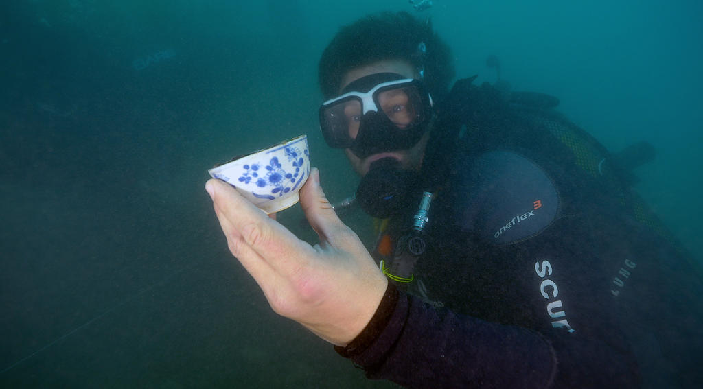 Bol en porcelaine chinoise de la période Kangxi. 