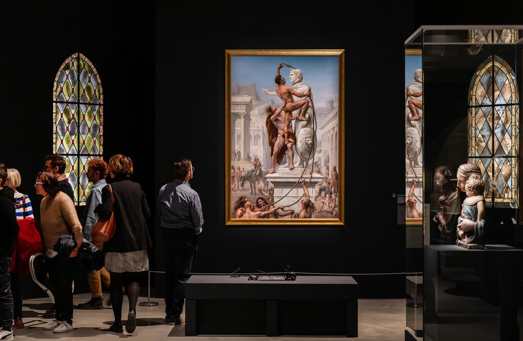 Vue de l'exposition « Gothiques » au Louvre-Lens.