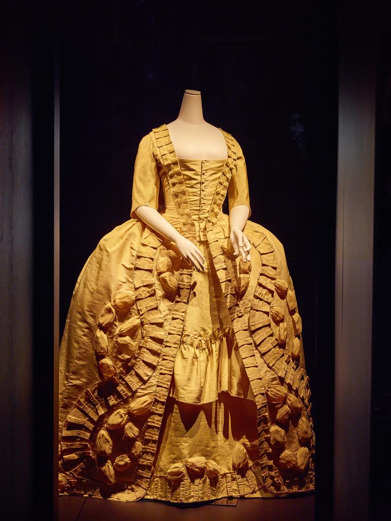 Robe à la française, vers 1785-1789. 